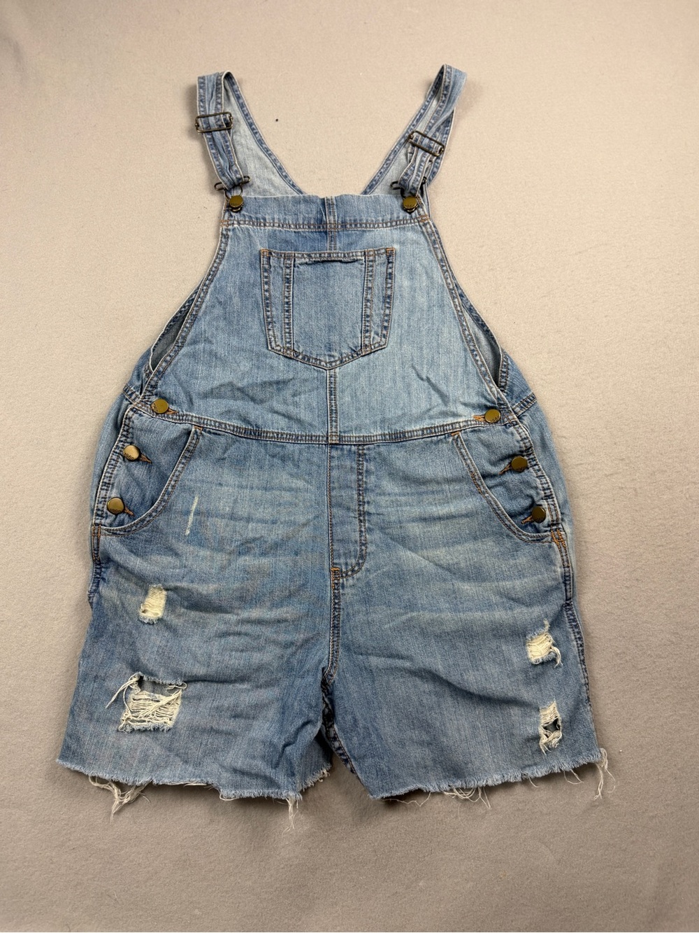 GAP Denim Short Overalls Women’s M Distressed Raw Hem Relaxed Fit Blue